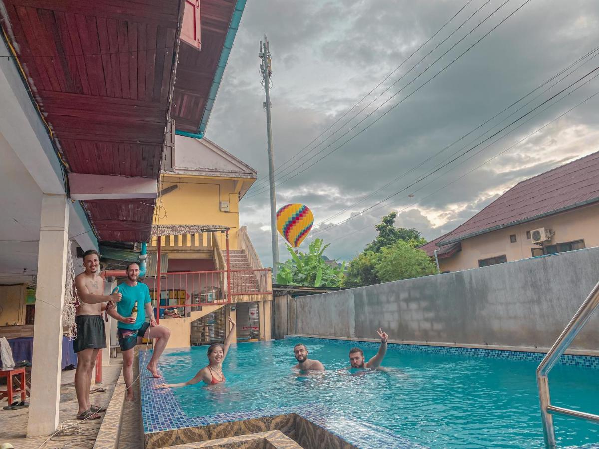 Vang Vieng Freedom Hostel 2 Esterno foto